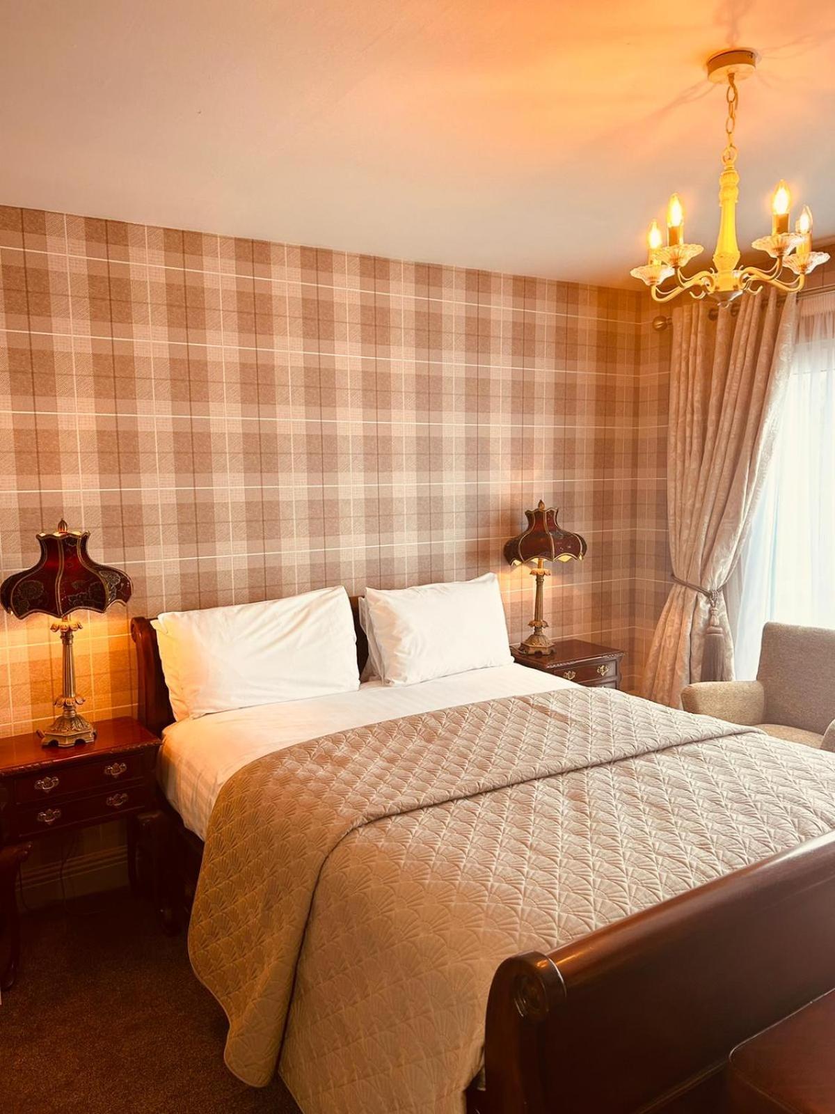 Red Cliff Lodge Spanish Point Extérieur photo